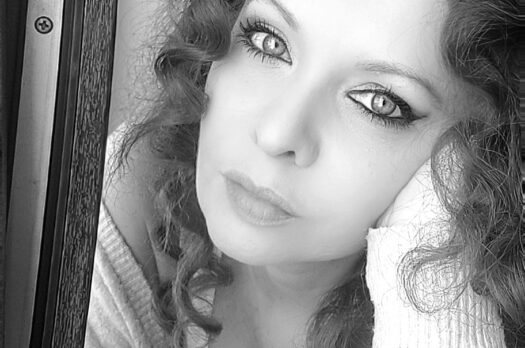 Breaking News: Lubrifierea vaginelor ne scapă de Război!